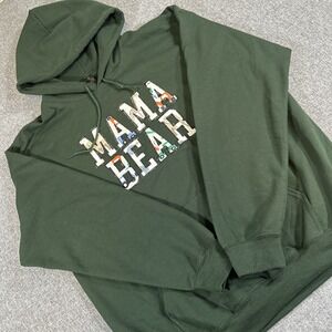 Gildan Heavy Blend Mama Bear Hoodie Womens Large Green Graphic Pullover